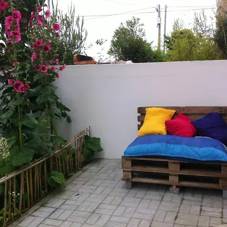Charming House In With Fireplace * ナザレ
