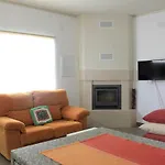 Charming House In With Fireplace * ナザレ