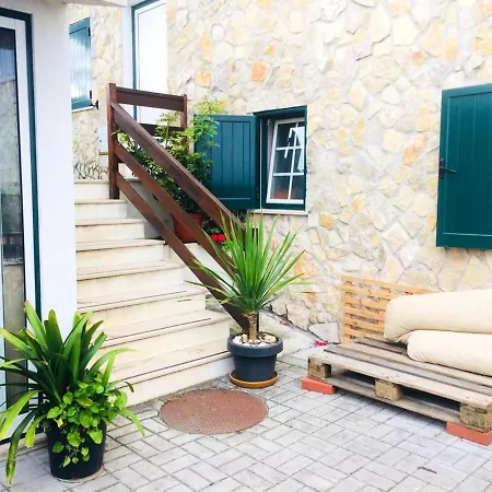 Nyaraló Charming House In With Fireplace
